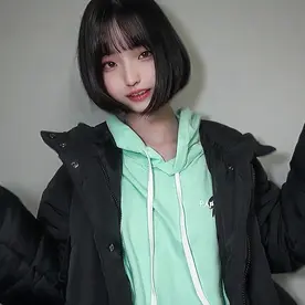 FC2 PPV 4739040　街中で捕まえた133cmダンス部18才 路上でAカップおっぱい撮影 お小遣いを渡してそのまま自宅で中出し撮影