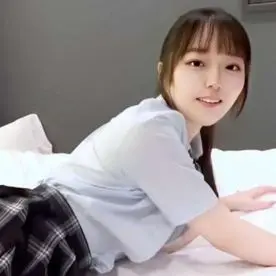 FC2 PPV 4668943　【100年に1人】全日本コンテスト入賞 ”超清純派18歳”ついに解禁。制服姿で出演　高画質撮影希少映像。★在庫のみ★