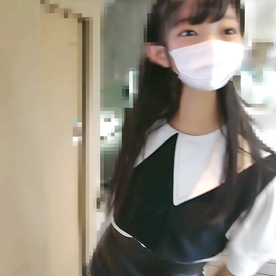 FC2 PPV 4731359　【緊急】新品18歳 嬉し恥ずかし プライベート個撮【原版品質】