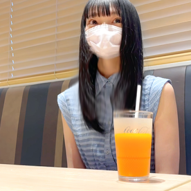 FC2 PPV 4744684　【緊急】新品18歳 声優志望 嬉し恥ずかし膜喪失 プライベート個撮【原版品質】