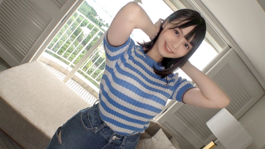 「普段の笑顔とセックスに没頭する顔のギャップがたまらない！夕暮れ時から夜にかけてスタイル抜群の美少女とリアルタイムセックス！ 【初撮り】ネットでAV応募→AV体験撮影 2272」