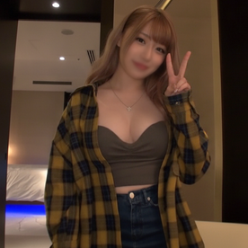 FC2 PPV 4924405 ※天然Gカップカラオケの美乳店員さん。ボディビル優勝者の黒巨根の激しいピストンで大興奮「奥に当たる、イクゥ…！」と超大量潮吹き。生中出し、口内射精4連発の衝撃射精※数量限定・先着順で原盤送付
