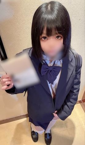 FC2 PPV 2986610 【顔出し】都立軽音「%$#*&※っ…！」147cm低身長童顔４　バンド彼氏の為におじと、怯えながらの顔出し生セックス。後半意味不明絶叫イキまくりからの中出し