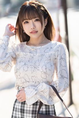FC2 PPV 3638581 【マジメ系ドスケベ】市役所勤務マジメ系H カップ奥さま26 歳。清楚で⼤⼈しいおっぱいちゃんが巨 ⼤他⼈棒でのたうち回るほどに感じまくる激ヤバ浮気中出しセックス【おっぱいバインバイン♡】