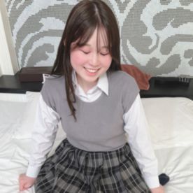 FC2 PPV 4903657 【18歳】リアル18歳の色白マシュマロボディを包む制服姿。ナカダシ密会映像。